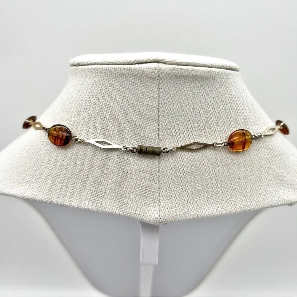 Gold Tone Diamond Shape Chain Amber Glass Striped Round Flat Bead Necklace 28”
